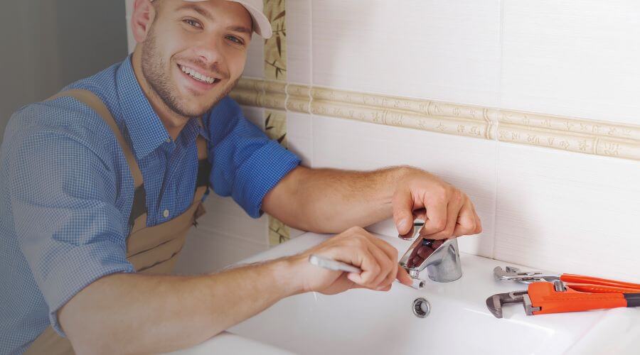 Handle or spout repair in Bremen, OH